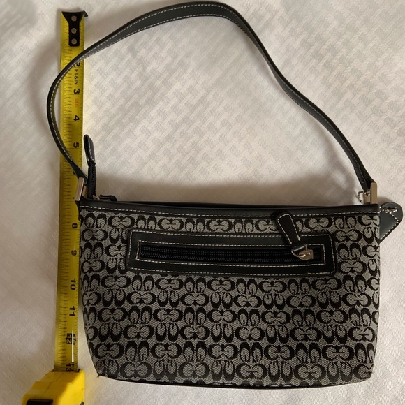 Black double G canvas handbag purse with two zipper compartments, single… - Picture 7 of 8